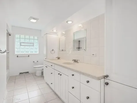 13215 South Adsit Road Palos Park IL 60464