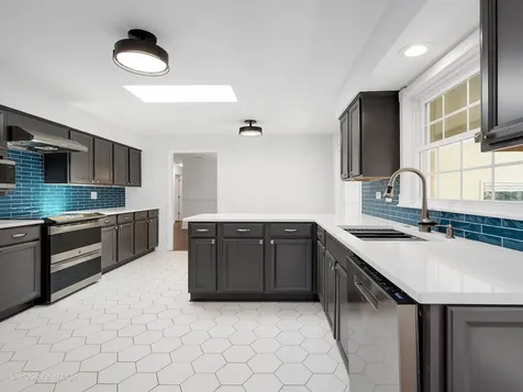 13215 South Adsit Road Palos Park IL 60464