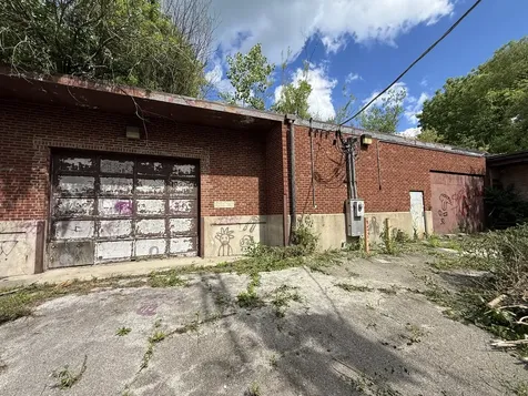 574 South Mcalister Avenue Waukegan IL 60085