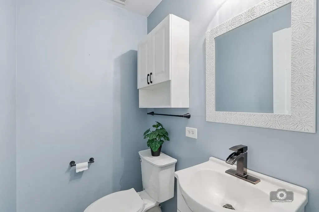 1905 Rosewood Court Darien IL 60561