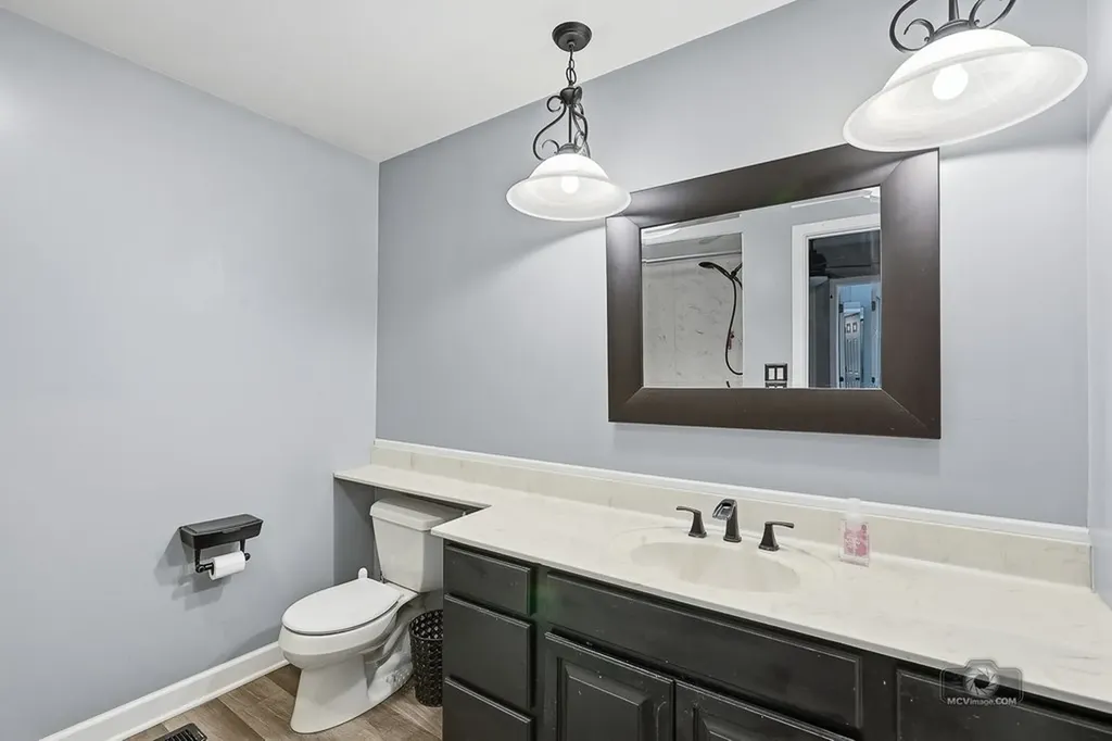 1905 Rosewood Court Darien IL 60561