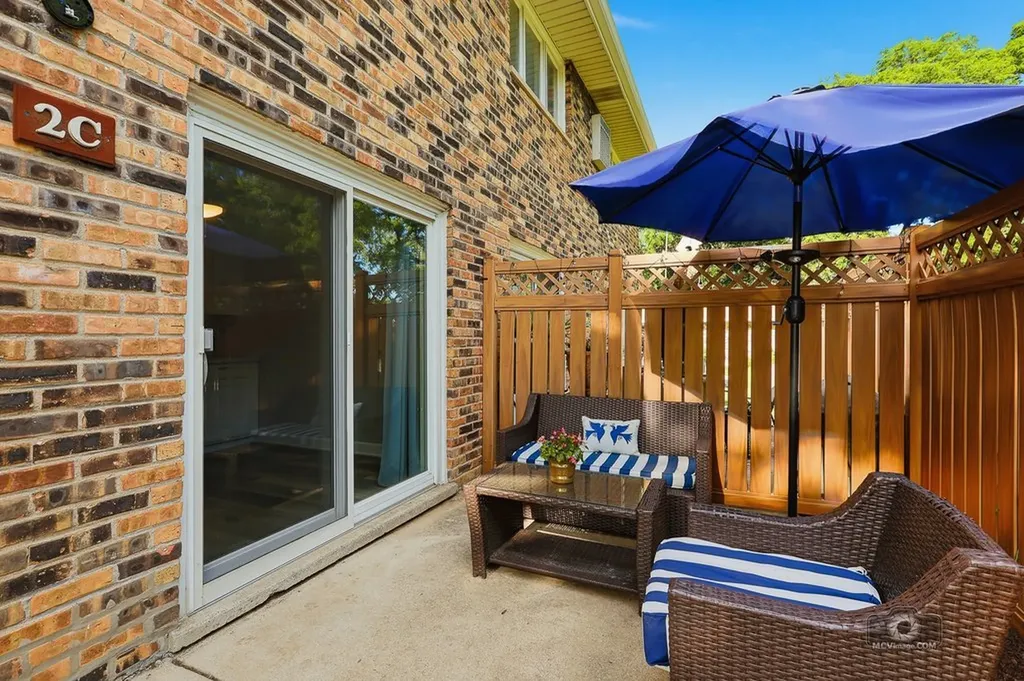 1905 Rosewood Court Darien IL 60561