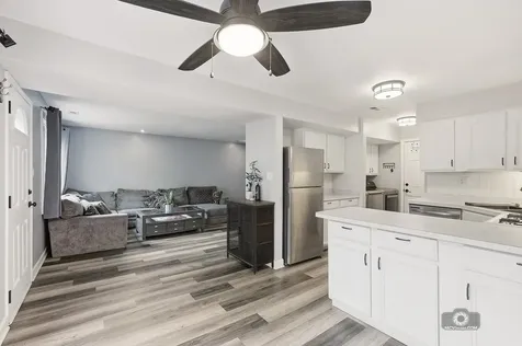 1905 Rosewood Court Darien IL 60561