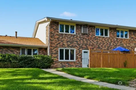 1905 Rosewood Court Darien IL 60561