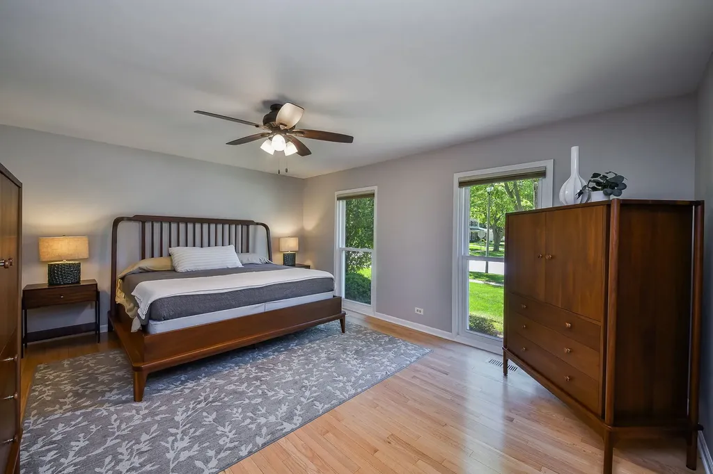 588 Williamsburg Road Glen Ellyn IL 60137