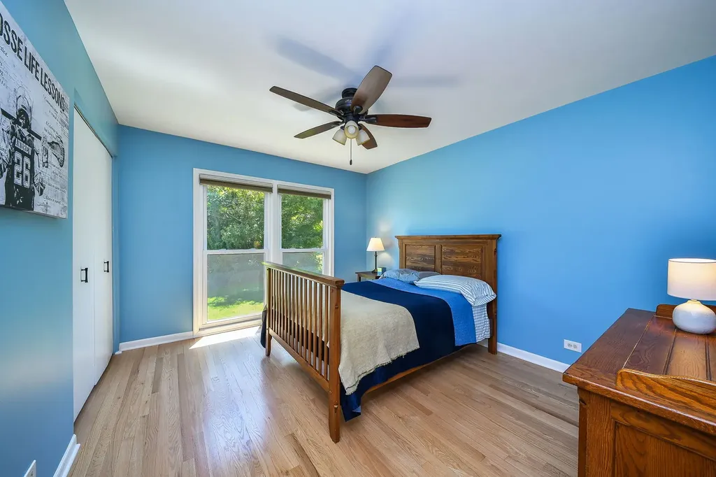 588 Williamsburg Road Glen Ellyn IL 60137