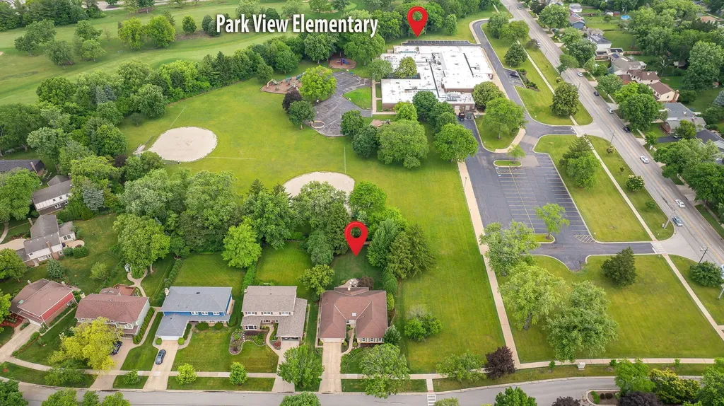 588 Williamsburg Road Glen Ellyn IL 60137