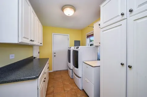 588 Williamsburg Road Glen Ellyn IL 60137