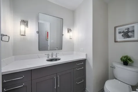 588 Williamsburg Road Glen Ellyn IL 60137