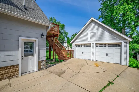 908 Wheeler Street Woodstock IL 60098