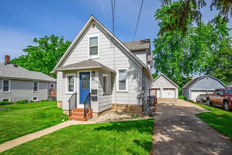 908 Wheeler Street Woodstock IL 60098
