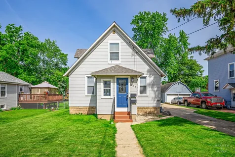 908 Wheeler Street Woodstock IL 60098