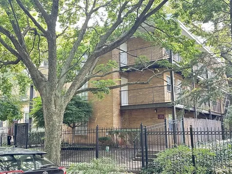 4610 North Dover Street Chicago IL 60640