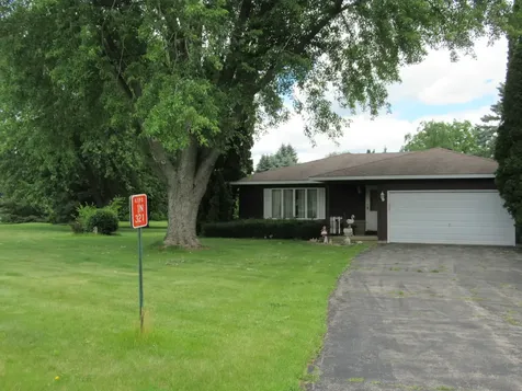 1N321 Country Life Drive Maple Park IL 60151
