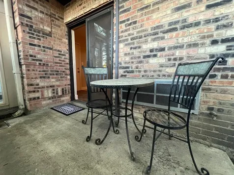2219 Nichols Road Arlington Heights IL 60004