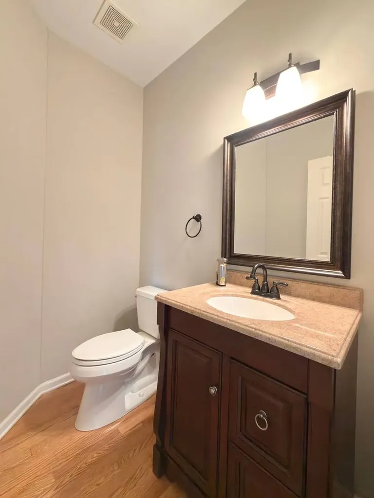 3811 Sunburst Lane Naperville IL 60564