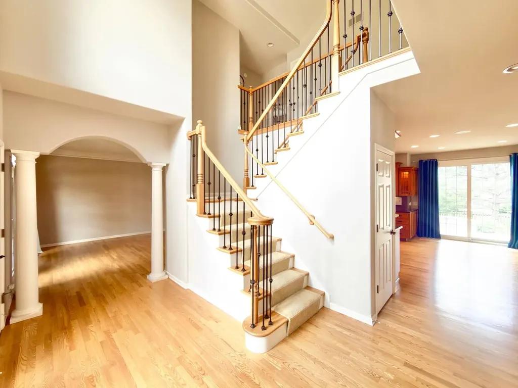 3811 Sunburst Lane Naperville IL 60564