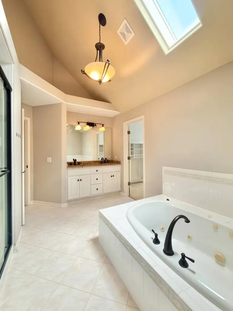 3811 Sunburst Lane Naperville IL 60564