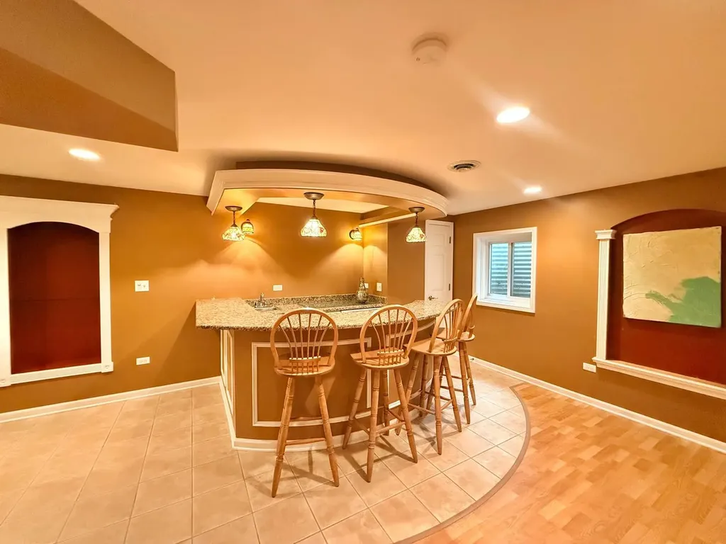 3811 Sunburst Lane Naperville IL 60564