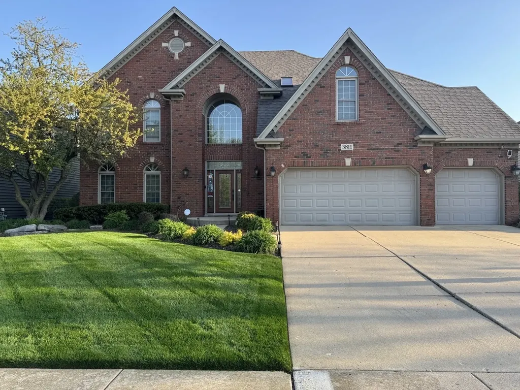 3811 Sunburst Lane Naperville IL 60564