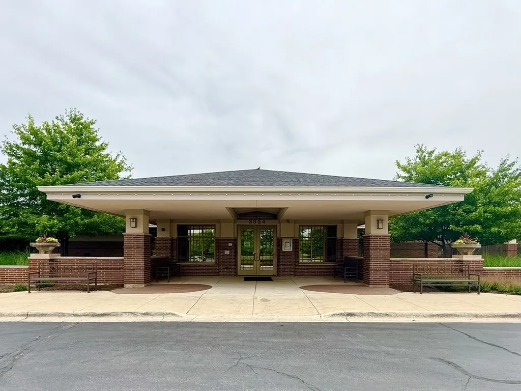 3811 Sunburst Lane Naperville IL 60564