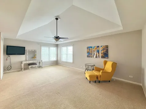 3811 Sunburst Lane Naperville IL 60564