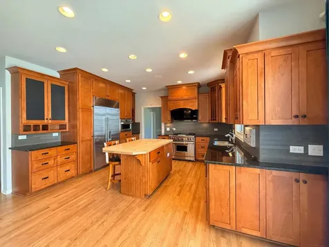 3811 Sunburst Lane Naperville IL 60564