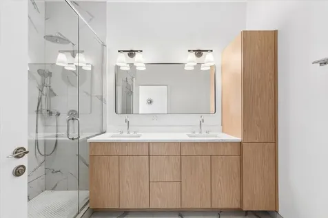 4939 North Damen Avenue Chicago IL 60625