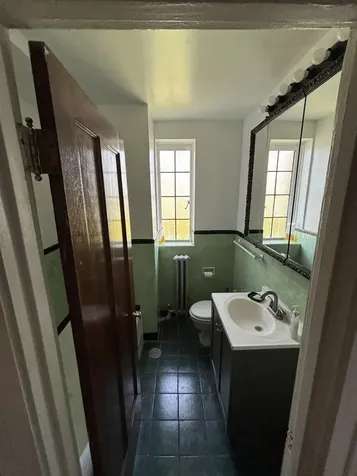 3017 East 78th Street Chicago IL 60649