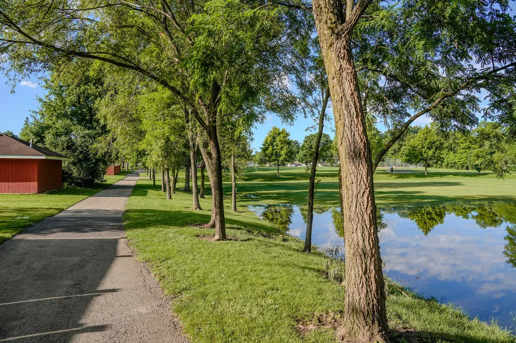 80 Westmore Meyers Road Lombard IL 60148
