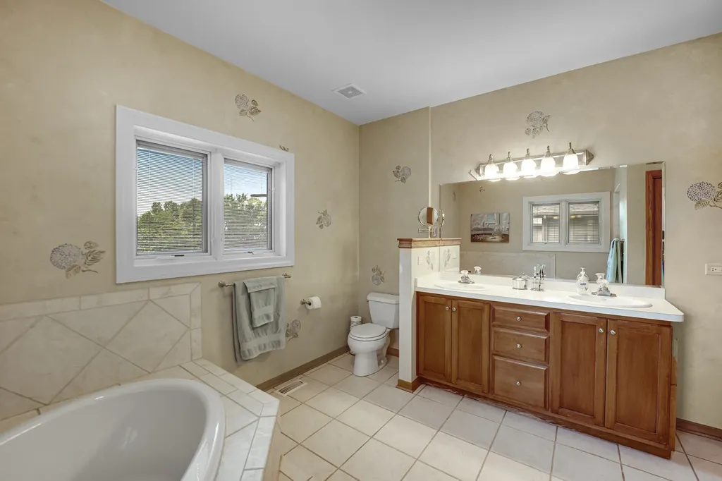 12755 West Covey Court New Lenox IL 60451