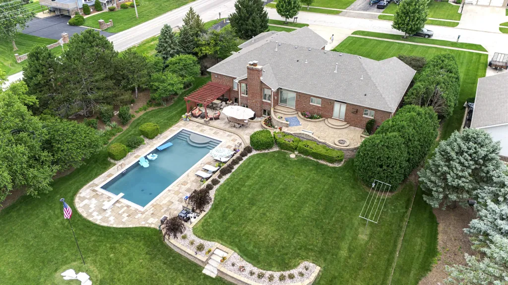 12755 West Covey Court New Lenox IL 60451