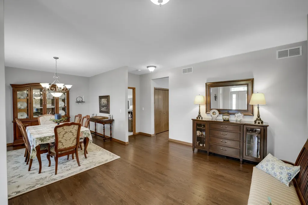 12755 West Covey Court New Lenox IL 60451