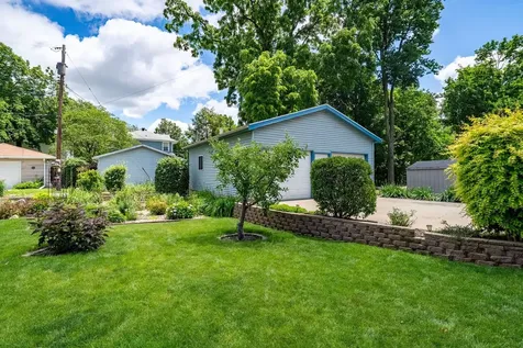 810 South Fell Avenue Normal IL 61761