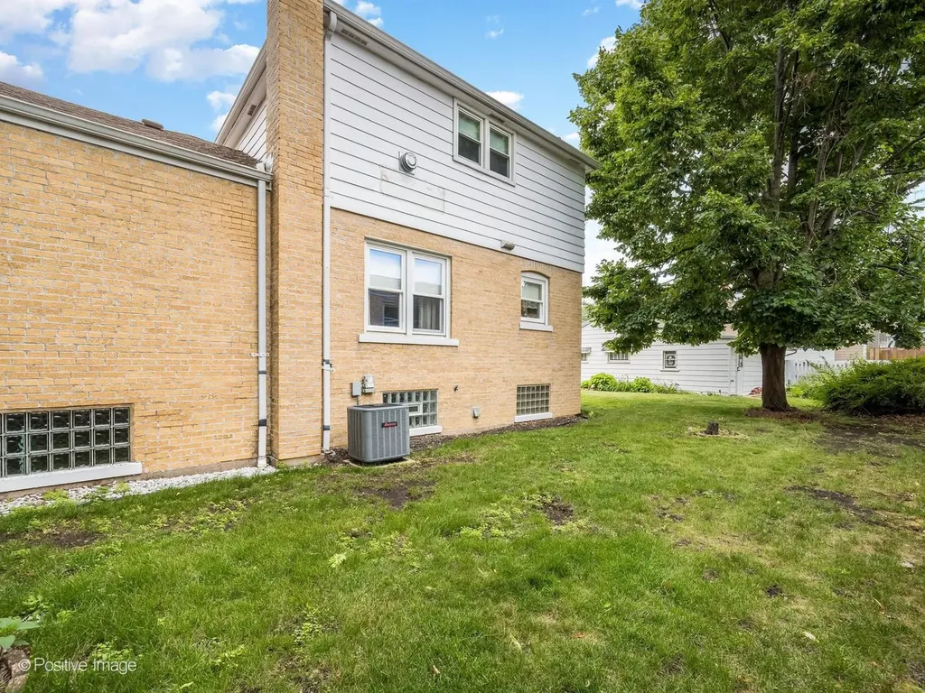 10615 South Albany Avenue Chicago IL 60655