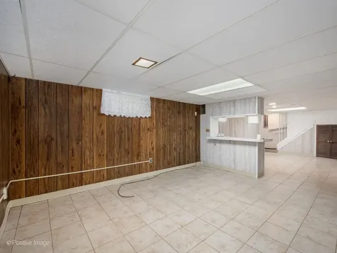 10615 South Albany Avenue Chicago IL 60655