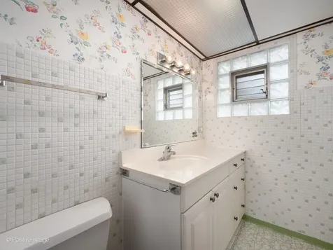 10615 South Albany Avenue Chicago IL 60655