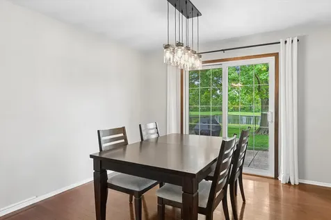 17025 Creekside Avenue Tinley Park IL 60487