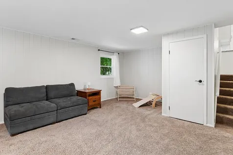 17025 Creekside Avenue Tinley Park IL 60487