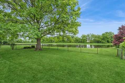 17025 Creekside Avenue Tinley Park IL 60487