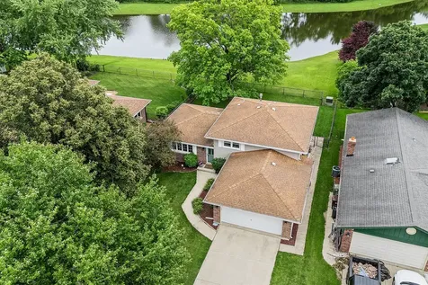 17025 Creekside Avenue Tinley Park IL 60487
