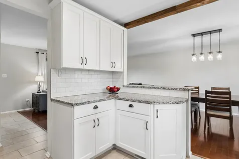 17025 Creekside Avenue Tinley Park IL 60487