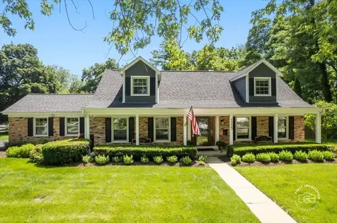 1553 Allen Lane St. Charles IL 60174