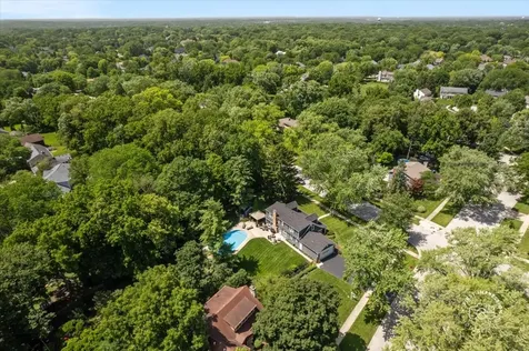 1553 Allen Lane St. Charles IL 60174