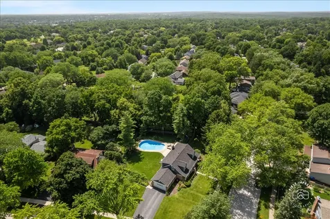 1553 Allen Lane St. Charles IL 60174