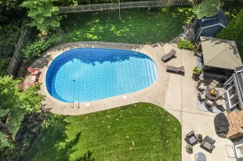 1553 Allen Lane St. Charles IL 60174