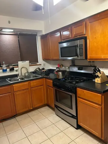5601 West Byron Street Chicago IL 60634