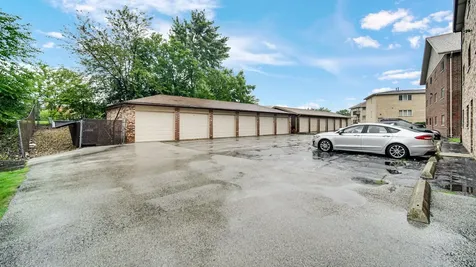 16724 Paxton Avenue Tinley Park IL 60477