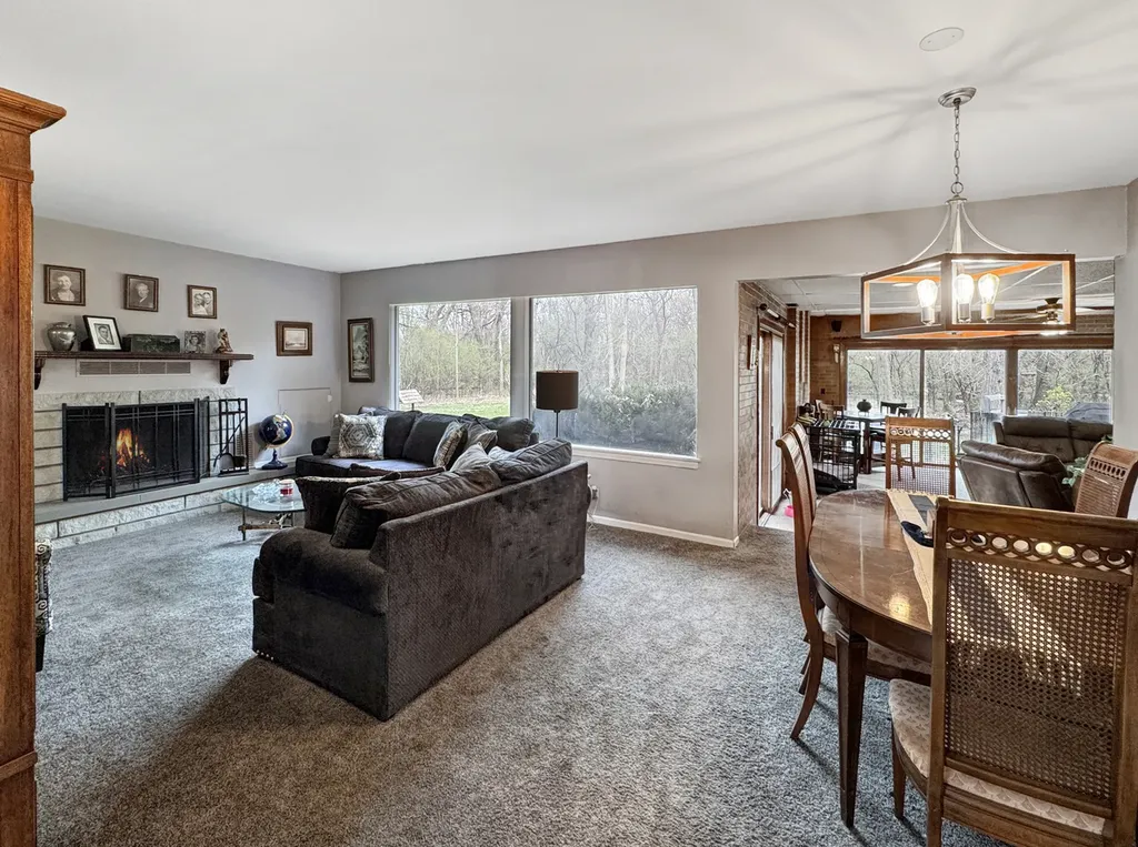 435 Forest Trail Oak Brook IL 60523
