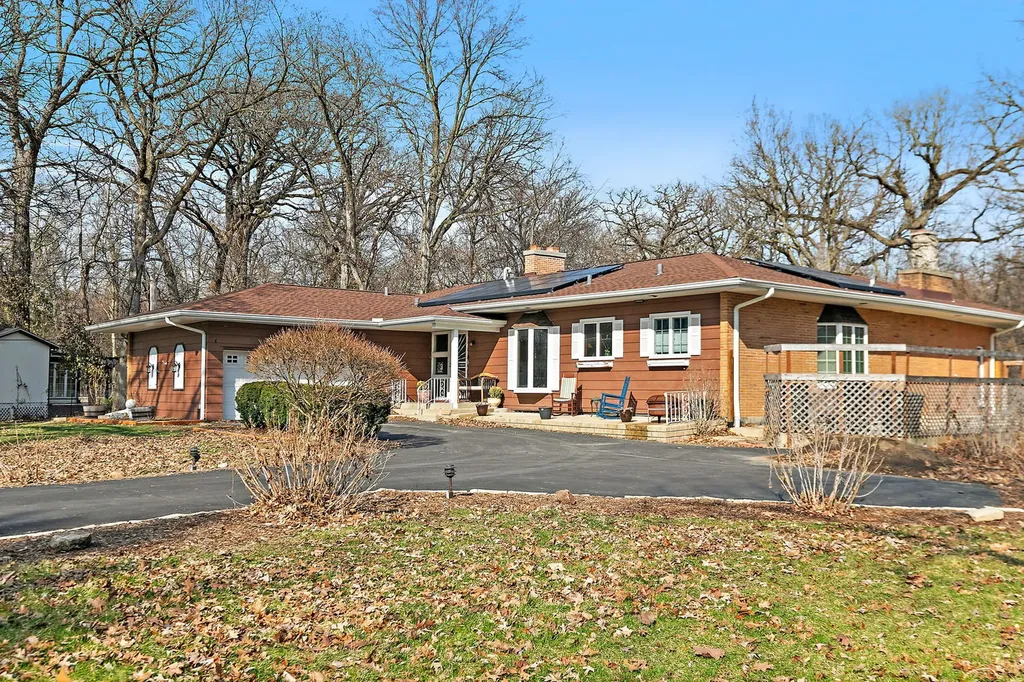 435 Forest Trail Oak Brook IL 60523
